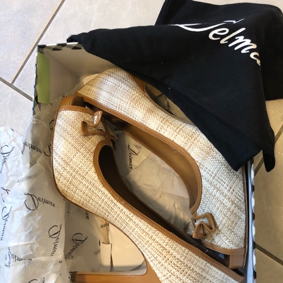 Delman size 9 open toe pump - Picture 4 of 7